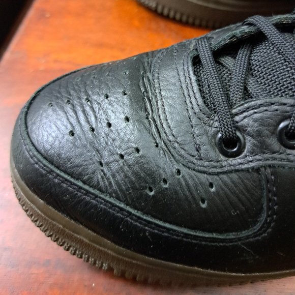 %Nike Air Force 1 SF Mid Black Leather Sneaker Sz 8 / A 35 main image 11